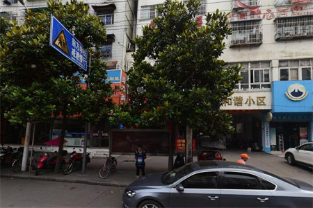 万博·北京湾三室一厅一卫毛坯房出售